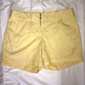 Women’s Size 2, vineyard vines shorts